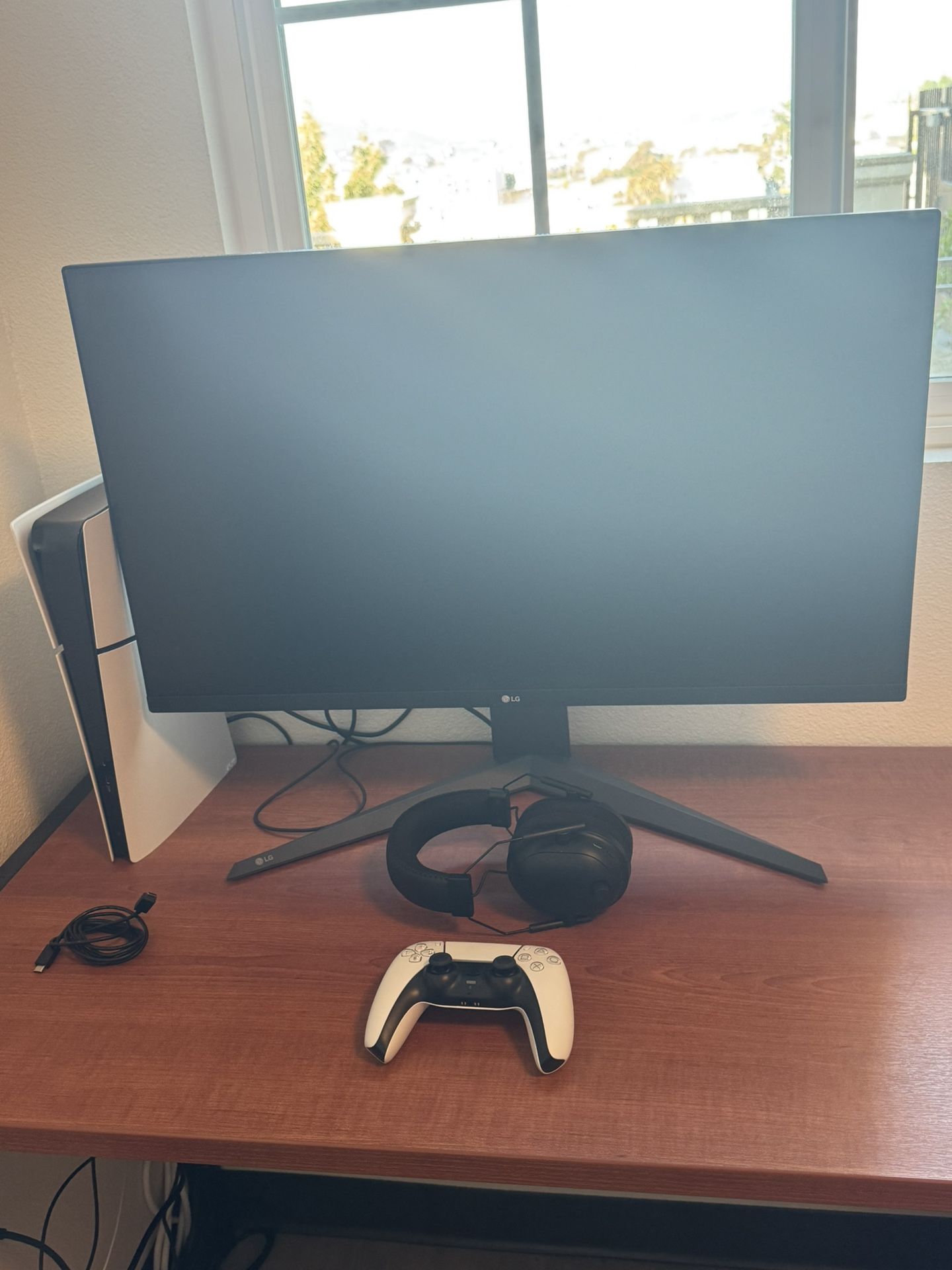 Ps5 & 4k 120fps Monitor & $150 Headset