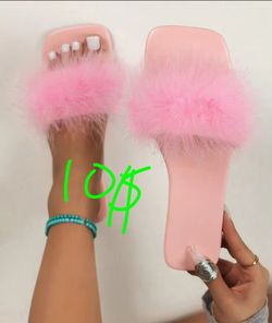 Women pink sandals
