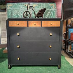 Antique Chest Of Drawers Dresser 
