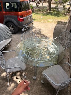 Glass round dining table set