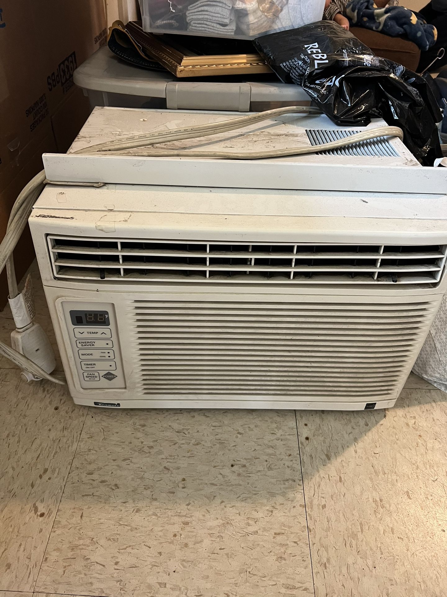 Window AC Unit 