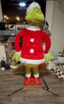 5’ 8” animatronic Mr Grinch - sings dances