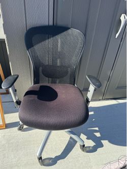 Desk chair