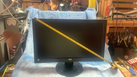 19” LED monitor