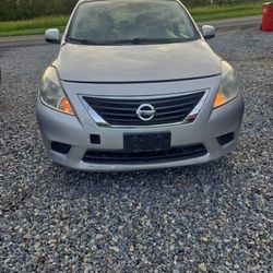 Nissan Versa 2014