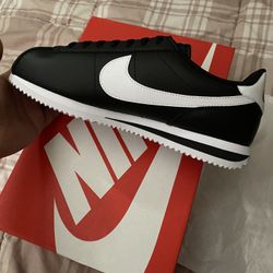 Nike Cortez