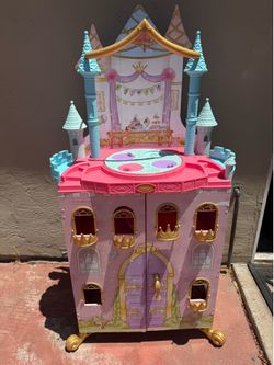 Disney Princess Dollhouse with Furniture – Plays Sounds