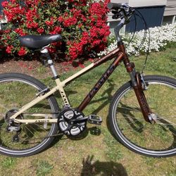 Jamis Explorer 2.0 Hybrid 