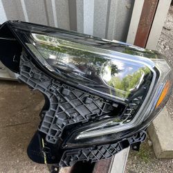 LEFT SIDE HEADLIGHT 2018-2021 GMC TERRAIN 