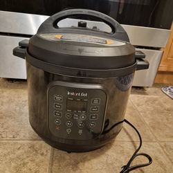 Ninja pressure cooker brand new