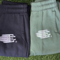 EE sweatpants 