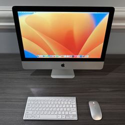 Apple iMac 21.5” (2017) with Keyboard/Mouse