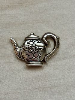 Brighton ~ Chelsea Tea Pot Magnet