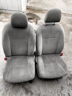 09-13 TOYOTA COROLLA FRONT SEAT CLOTH SET