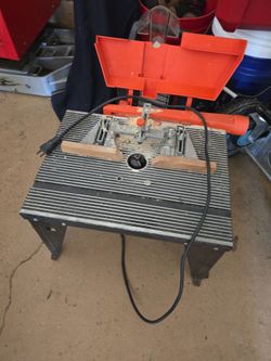 Small router table