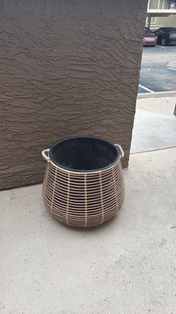 Plant basket