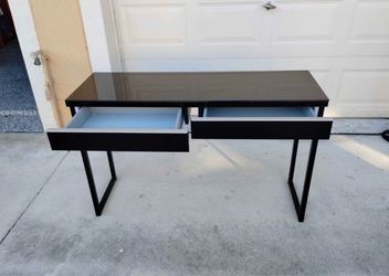 Desk/Table