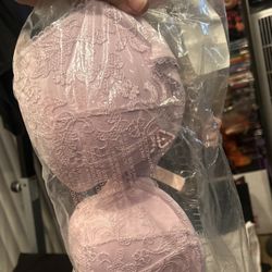VICTORIA’S SECRET BRA 