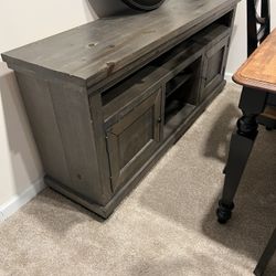 TV STAND 