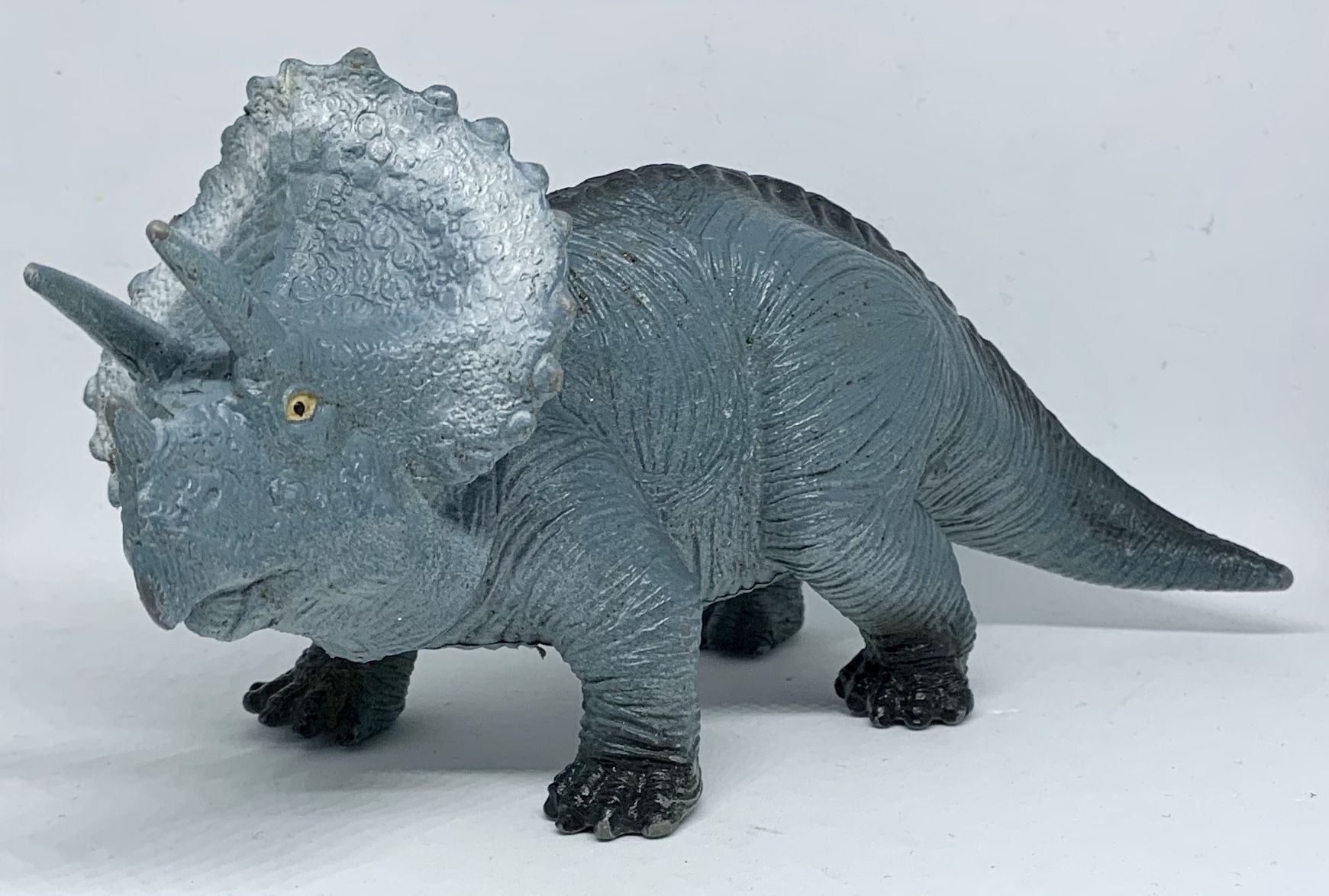 Vintage 2000 Triceratops