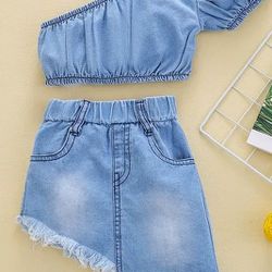 Adorable Girl's Sz.5/6 Slim Blue Jean Style Skirt Set