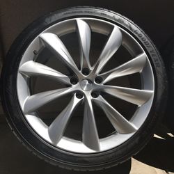 Tesla Model X Turbine 22” Wheels