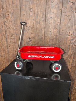 Miniature Radio Flyer "Little Red" Metal Toy Wagon (12.5")Classic miniature steel Radio Flyer "Little Red" toy wagon. Features a seamless red metal bo