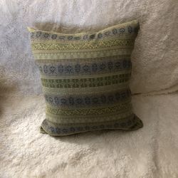 New Feather Filled 18” x 18” Square, Throw Pillow in a Removable Zippered Cover.