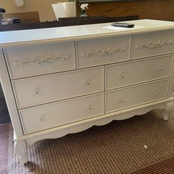 Evolur Aurora Ivory Lace Double Dresser 