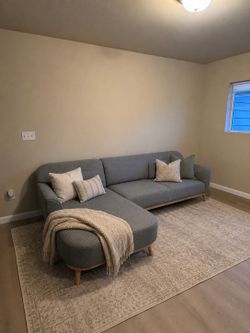 Valyou Gray Left Facing Chaise