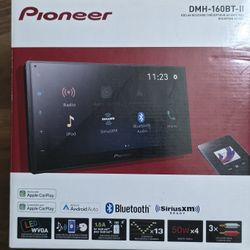 Pioneer Double Din DMH 160BT iI