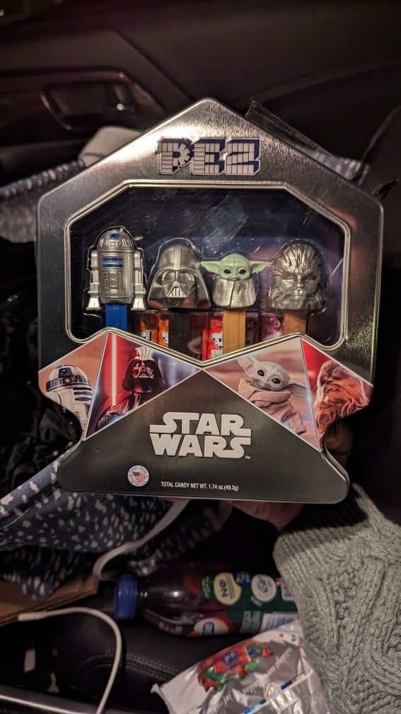 Star Wars Set Of 4 Pez Dispenser And Tin