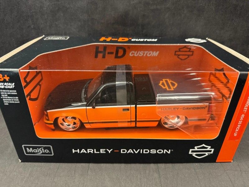 Maisto Harley-Davidson Edition 1993 Chevrolet 454 SS Pick-Up 1:24 Scale Diecast