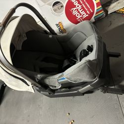 Nuna Car seat