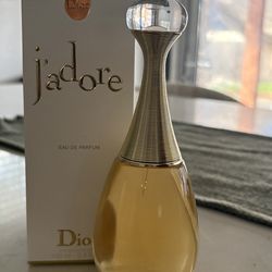 J'adore Eau de Parfum by Christian Dior