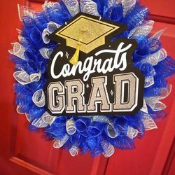 Custom Graduation Wreaths