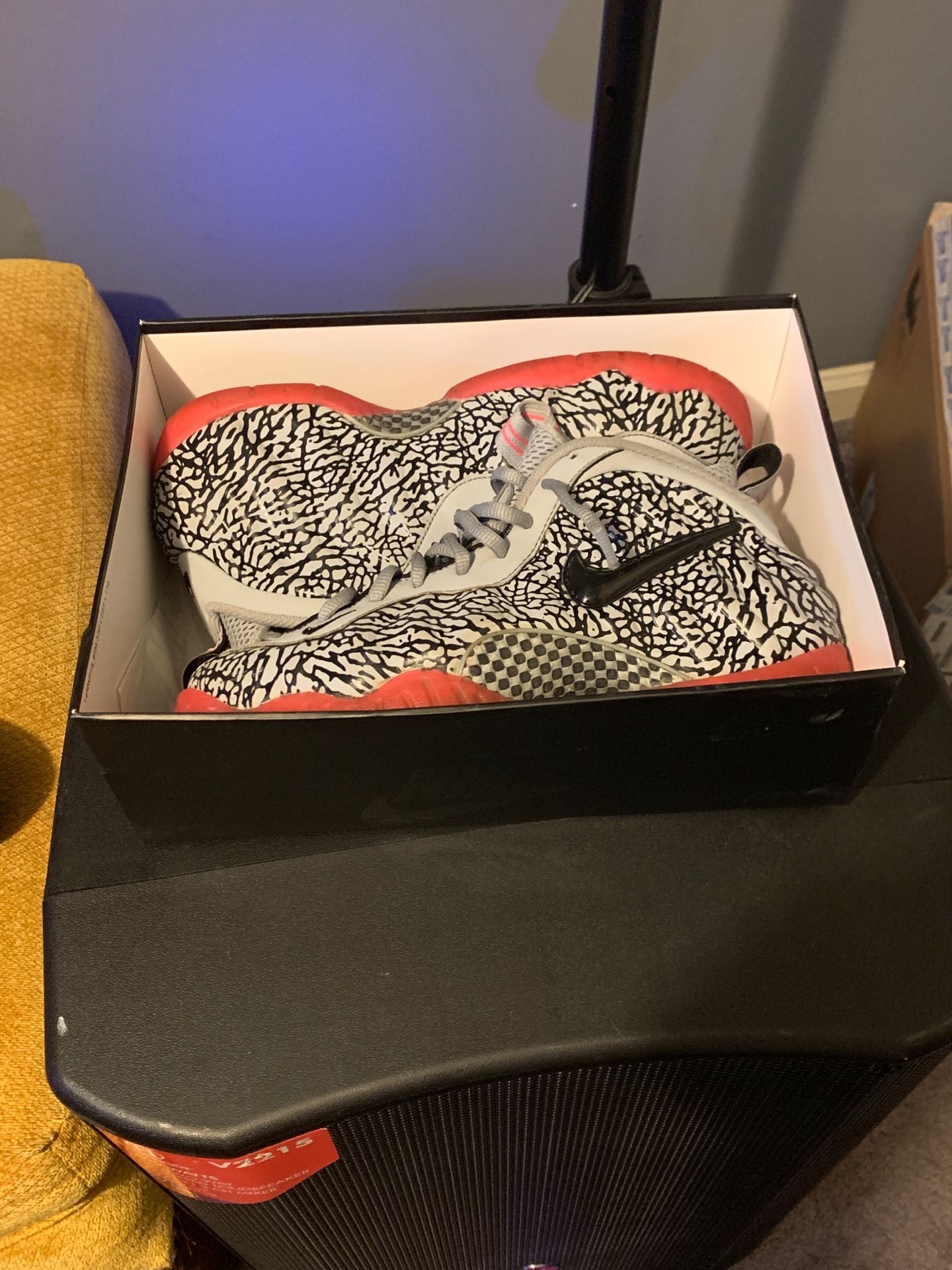 2 pair of foams. Size 10.5.