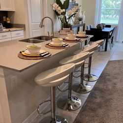 BAR STOOLS 