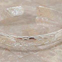 *NEW * SUPER CUTE CUFF BRACELET,  STAMPED 999