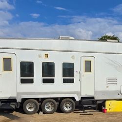 07 Sandpiper Toy Hauler 