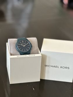 MICHAEL KORS GREEN WATCH