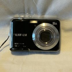 Fujifilm Finepix AX650 Camera - Tested/Works - 16MP, 5x Zoom - Fun Vintage!