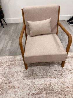 Accent chair