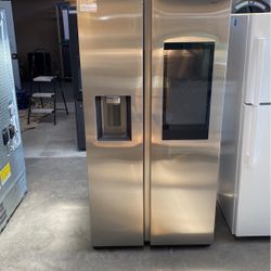 Samsung 36 in. 26.7 cu. ft. Smart Side by Side Refrigerator with Family Hub in Stainless Steel, Standard Depth