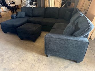 ✅ Large Sectional with Ottoman - Financing Available