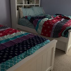 Children bedroom  set with dresser