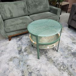 Unique accent table / coffee table