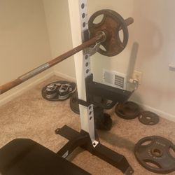 Weight Set 275lbs  7ft Olympic Barbell And bench 