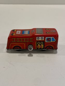 1970’s Vintage Toy Mini Tin Wind Up Fire Truck Working Condition 3” long
