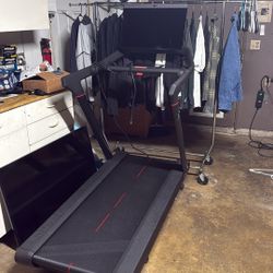 Peloton Tread
